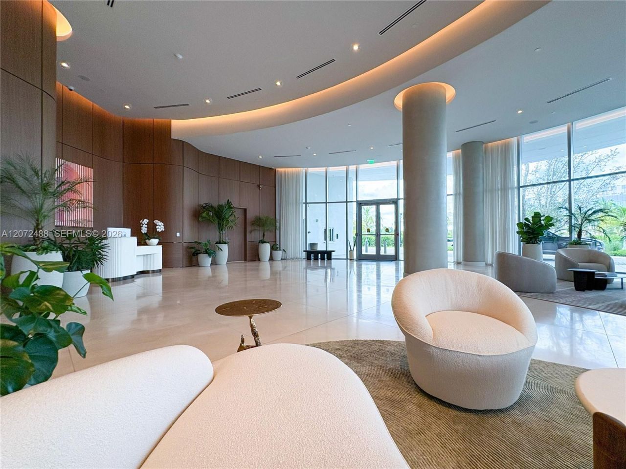 2411 Laguna Circle , Unit 809, North Miami, FL 33181 Photo