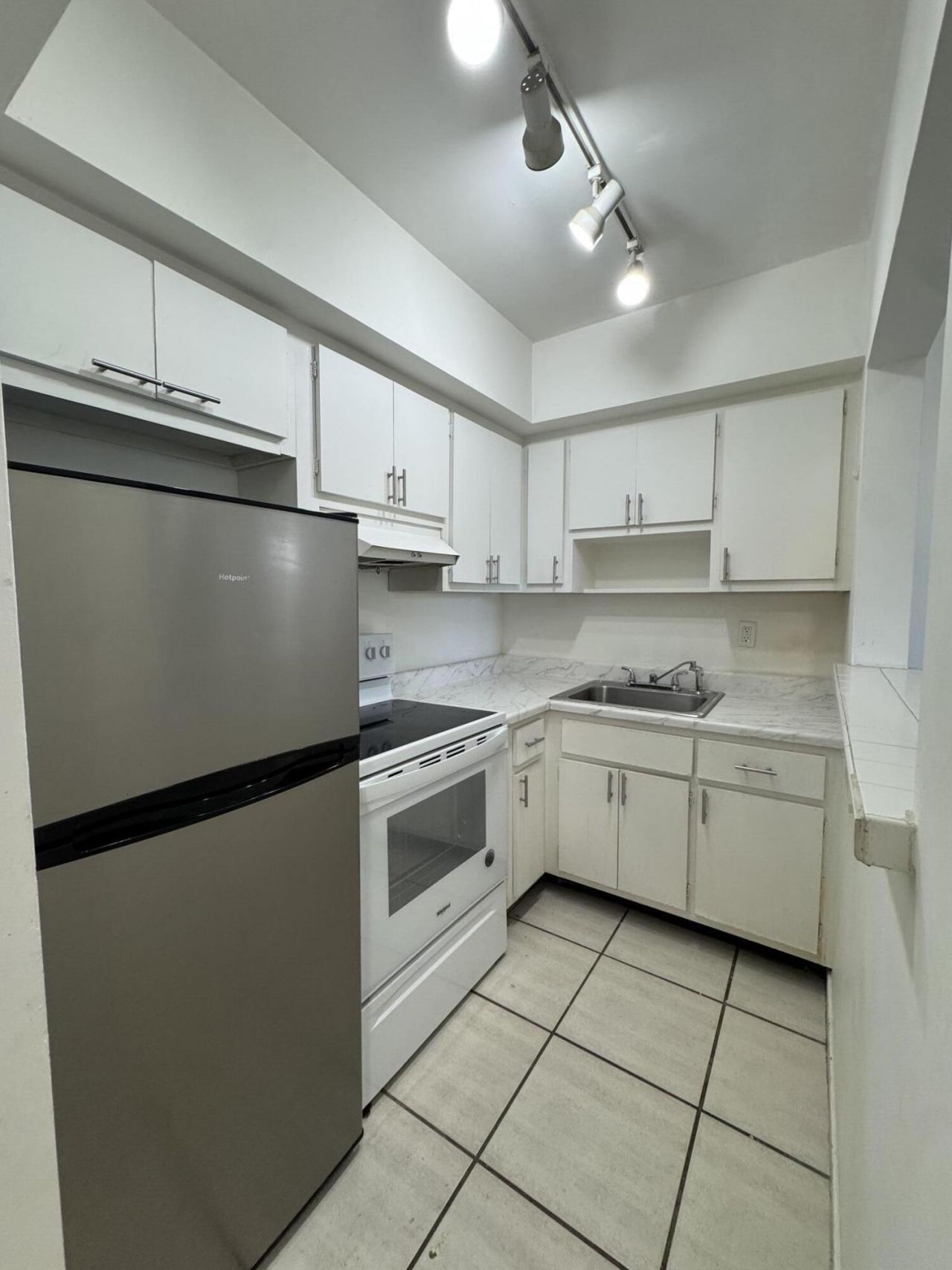 811 SE 16th Street, Unit 106, Fort Lauderdale, FL 33316 Photo