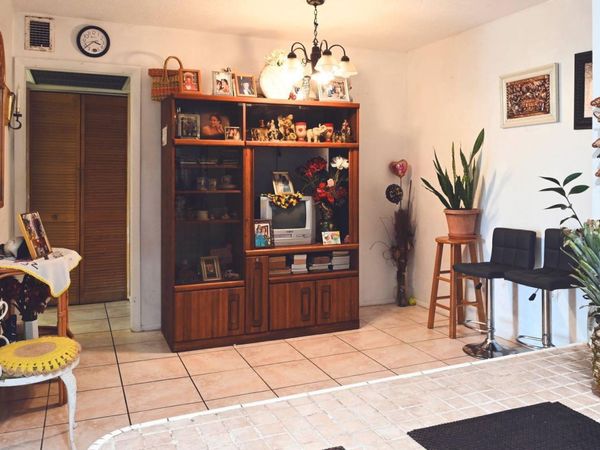 1681 NW 70th Avenue, Unit 402, Plantation, FL 33313