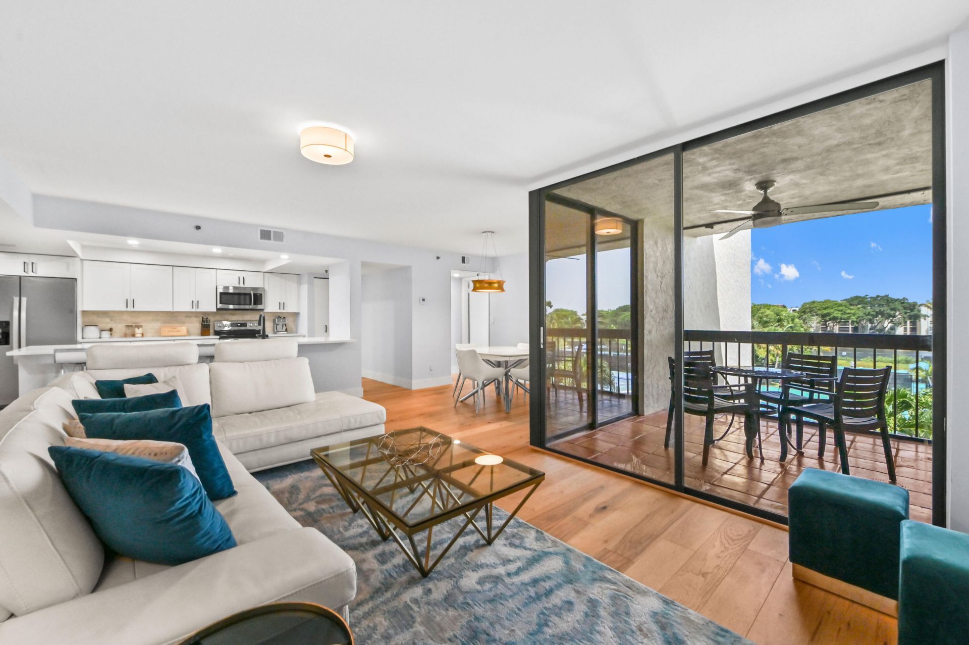 955 Egret Circle, Unit 408, Delray Beach, FL 33444 Photo