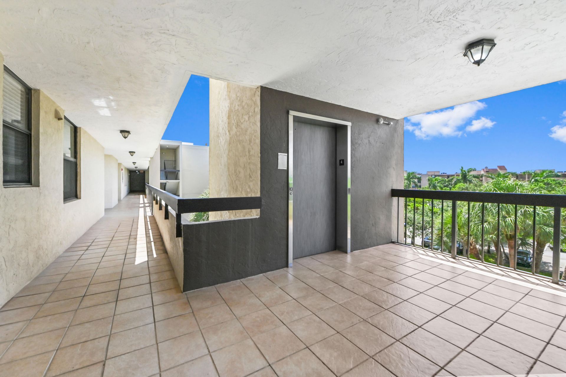 955 Egret Circle, Unit 408, Delray Beach, FL 33444 Photo