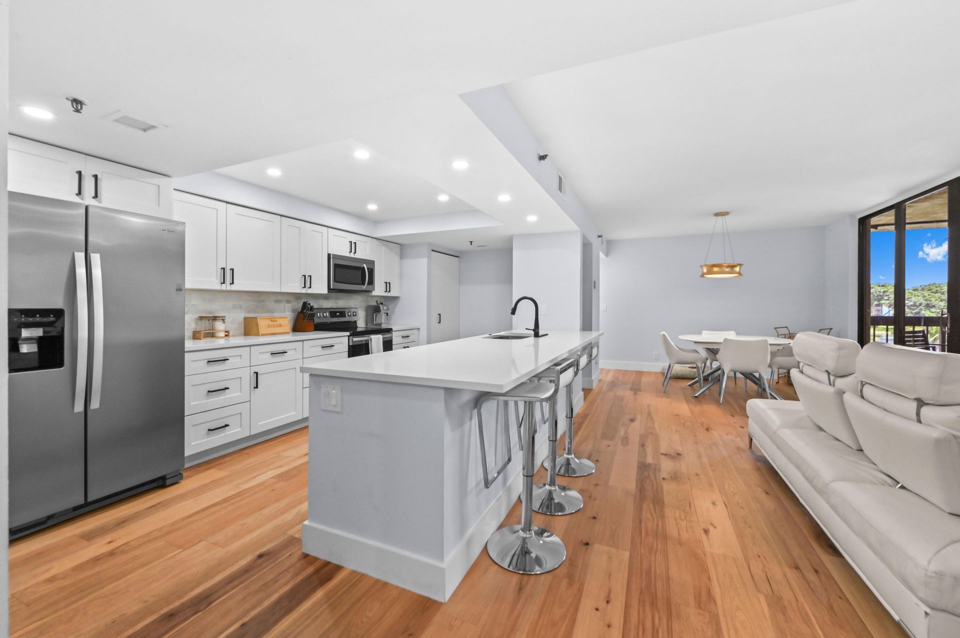 955 Egret Circle, Unit 408, Delray Beach, FL 33444 Photo