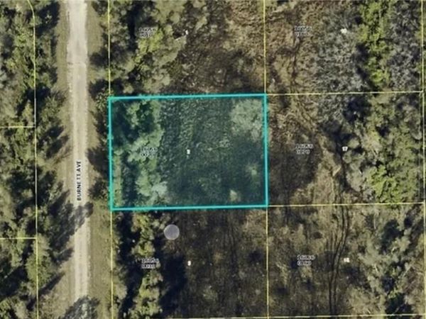 851 Burnett AVE , LEHIGH ACRES, FL 33974
