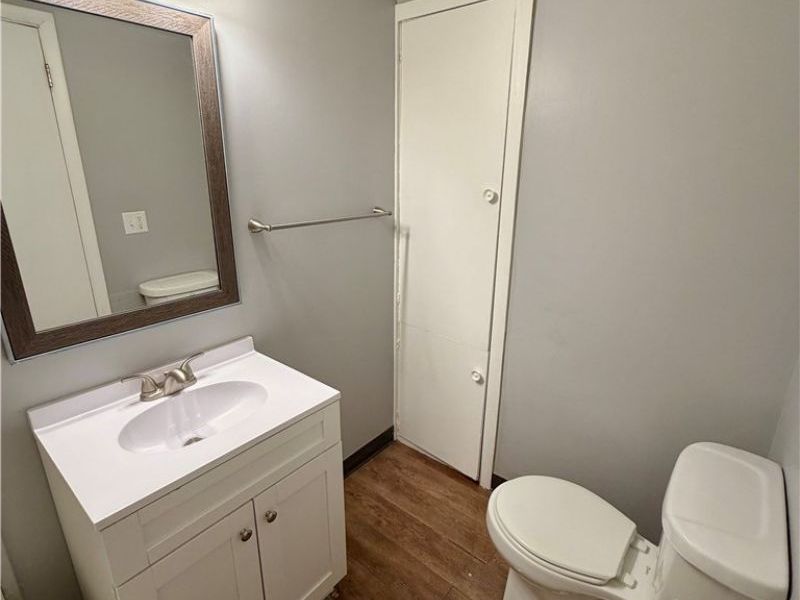 1810 Mahoning Avenue NW, Unit 1, Warren, OH 44483 Photo 11
