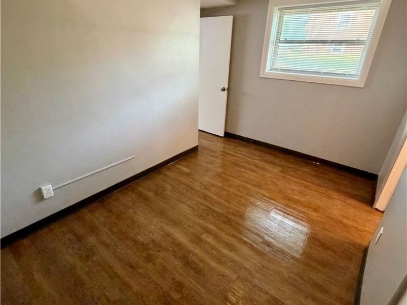 1810 Mahoning Avenue NW, Unit 1, Warren, OH 44483 Photo 8