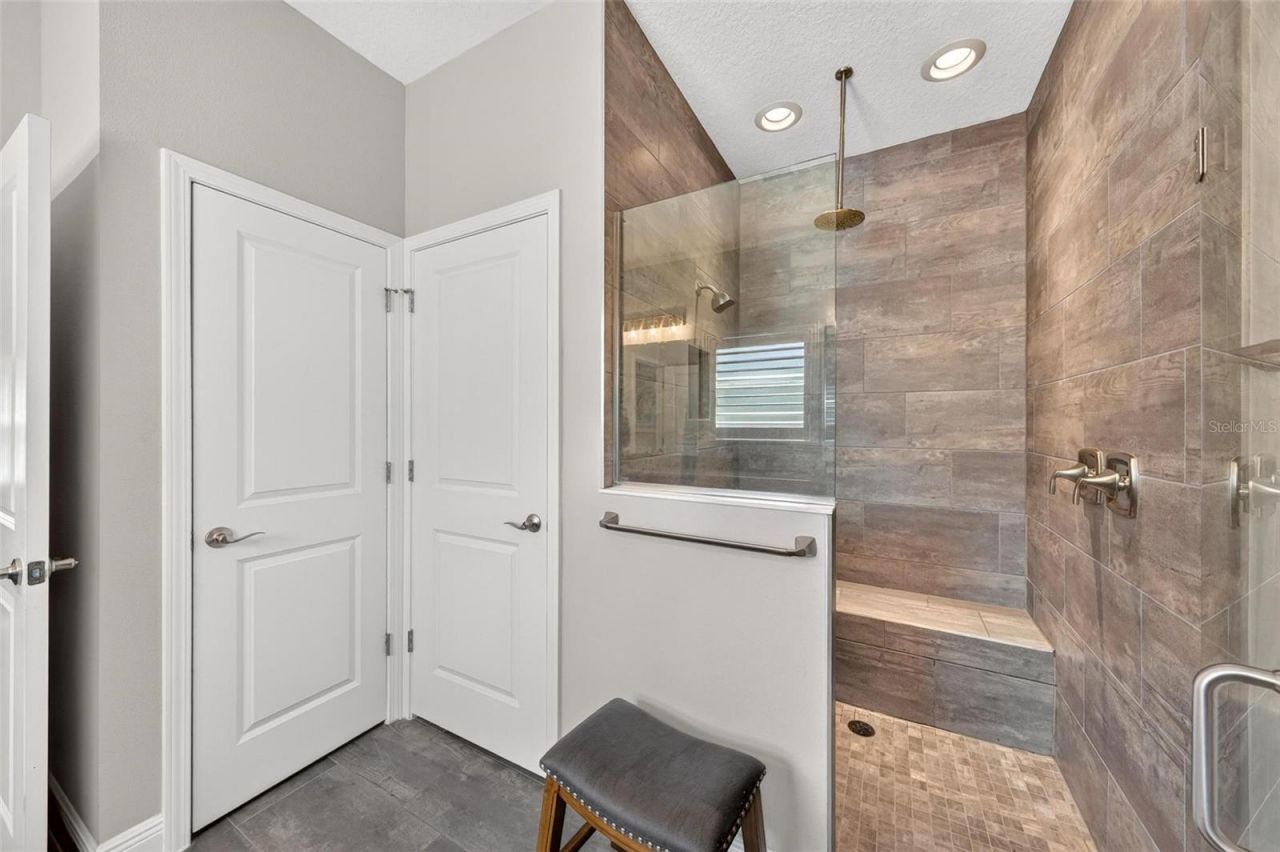 480 Avila Place , Howey in the Hills, FL 34737 Photo