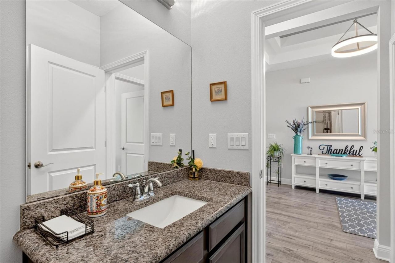 480 Avila Place , Howey in the Hills, FL 34737 Photo