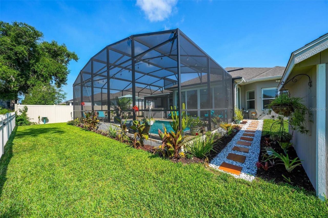 480 Avila Place , Howey in the Hills, FL 34737 Photo
