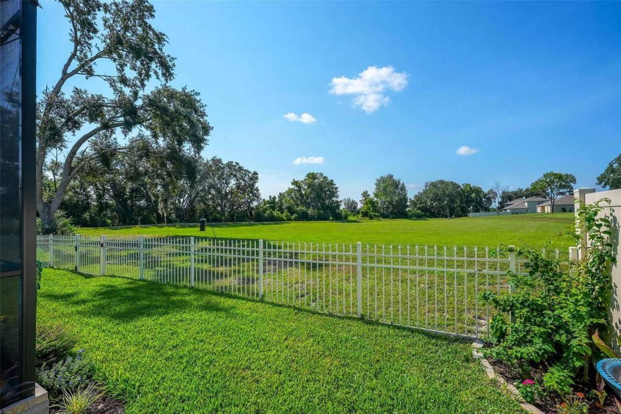 480 Avila Place , Howey in the Hills, FL 34737 Photo