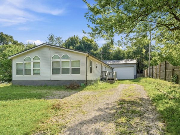 582 Leenhouts Street, Kalamazoo, MI 49048