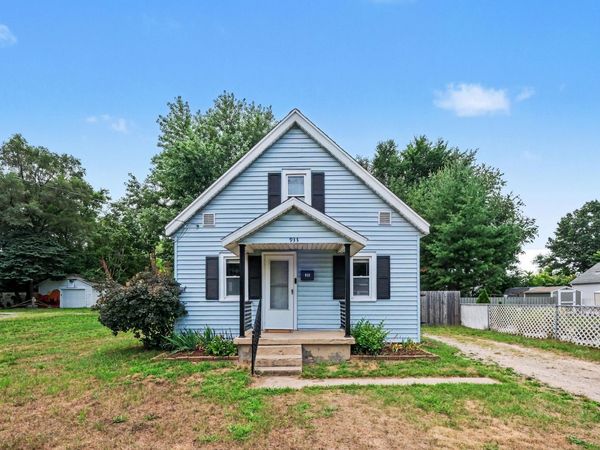 933 Benjamin Avenue NE, Grand Rapids, MI 49503
