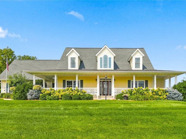 1441 Baker Avenue , West Branch, IA 52358