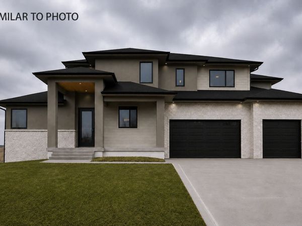 3006 Wakonda Drive, Norwalk, IA 50211