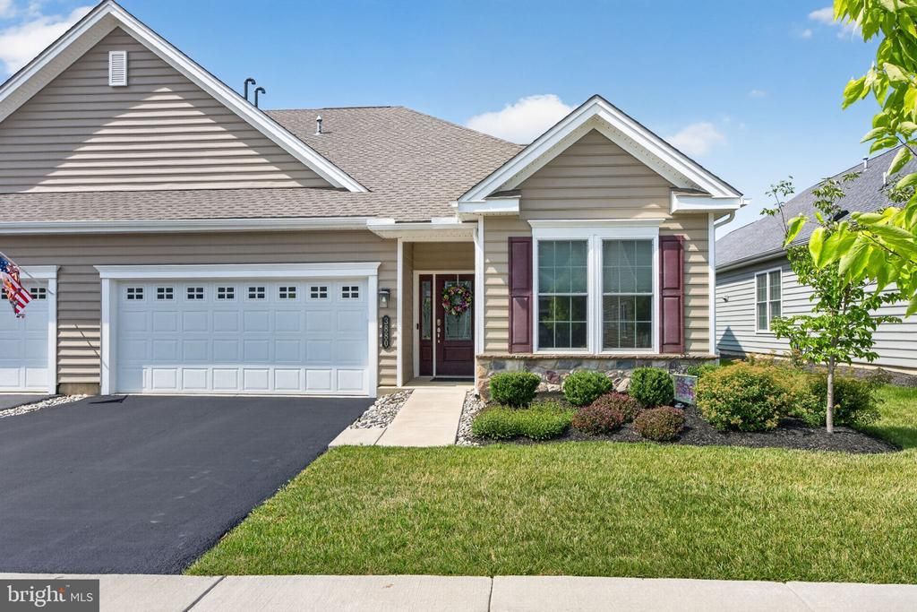 3880 VICTORS WAY , EASTON, PA 18045