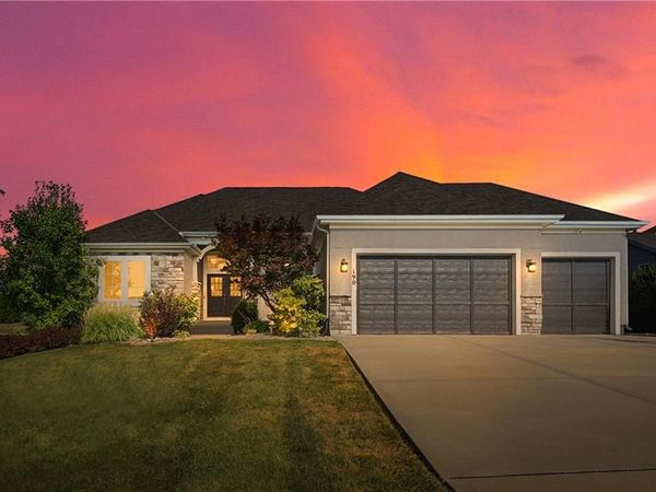 190 SW Roosevelt Ridge, Lee's Summit, MO 64081
