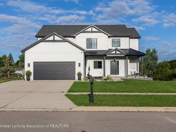 14250 Clairmont Drive, Bath, MI 48808