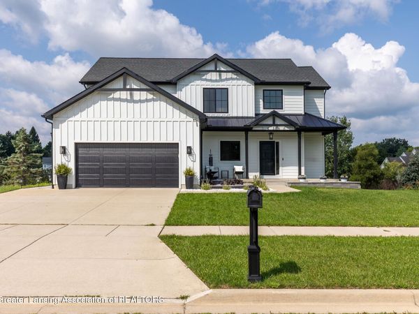 14250 Clairmont Drive, Bath, MI 48808