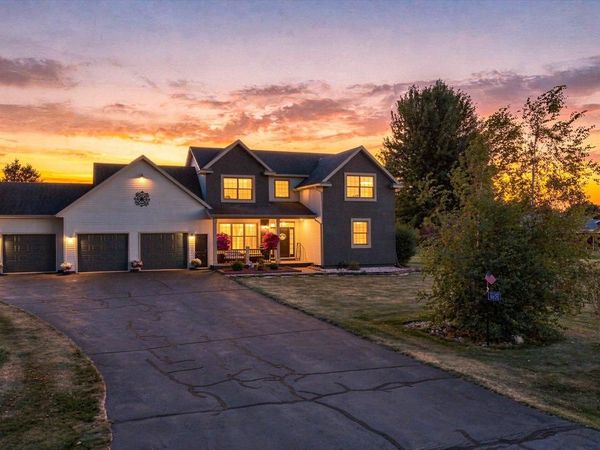 9875 AMBER DRIVE, Marshfield, WI 54449
