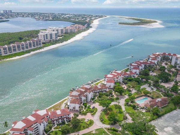 334 La Peninsula BLVD, Unit 334, NAPLES, FL 34113