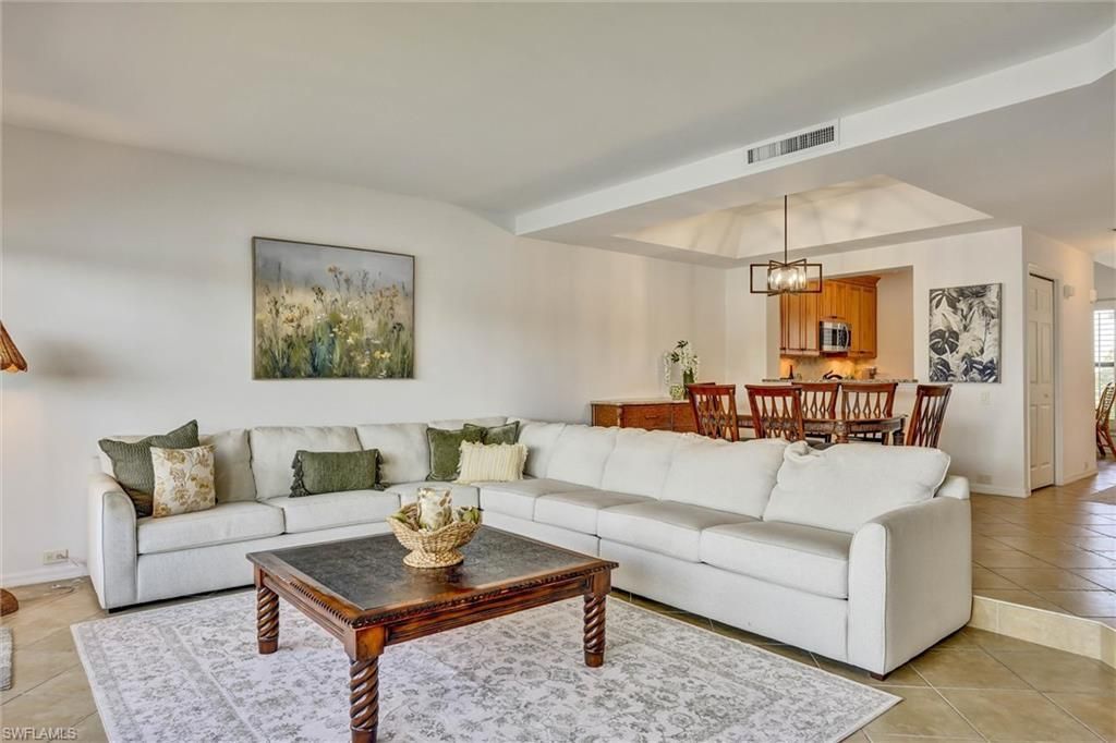 334 La Peninsula Blvd, Unit 334, Naples, FL 34113 Photo