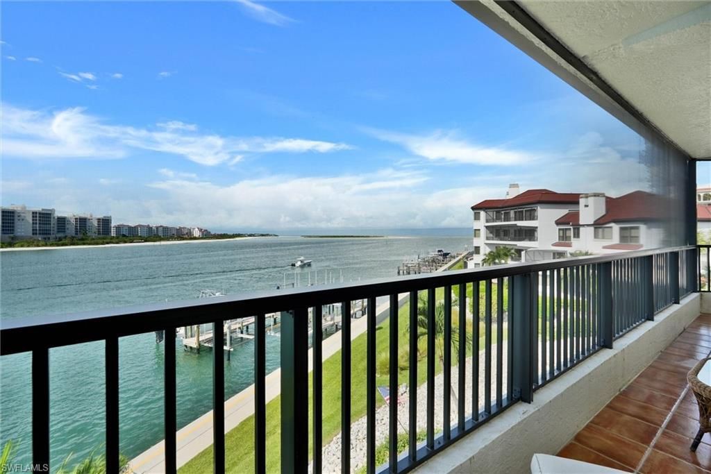 334 La Peninsula Blvd, Unit 334, Naples, FL 34113 Photo