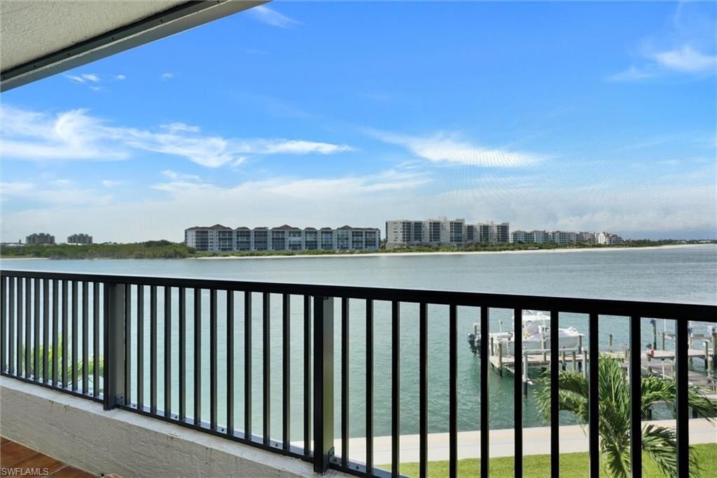 334 La Peninsula Blvd, Unit 334, Naples, FL 34113 Photo