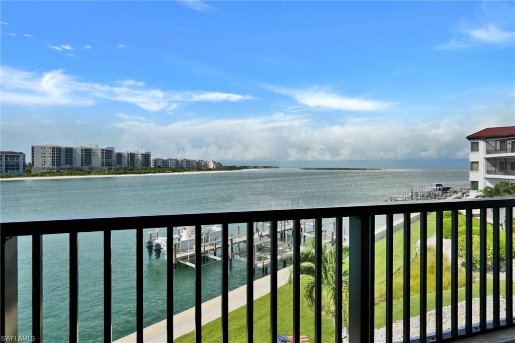 334 La Peninsula Blvd, Unit 334, Naples, FL 34113 Photo