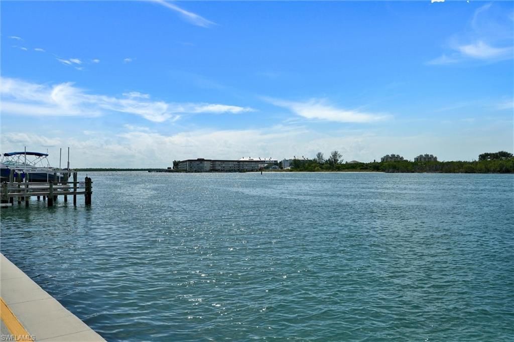 334 La Peninsula Blvd, Unit 334, Naples, FL 34113 Photo