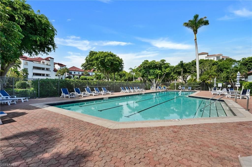 334 La Peninsula Blvd, Unit 334, Naples, FL 34113 Photo