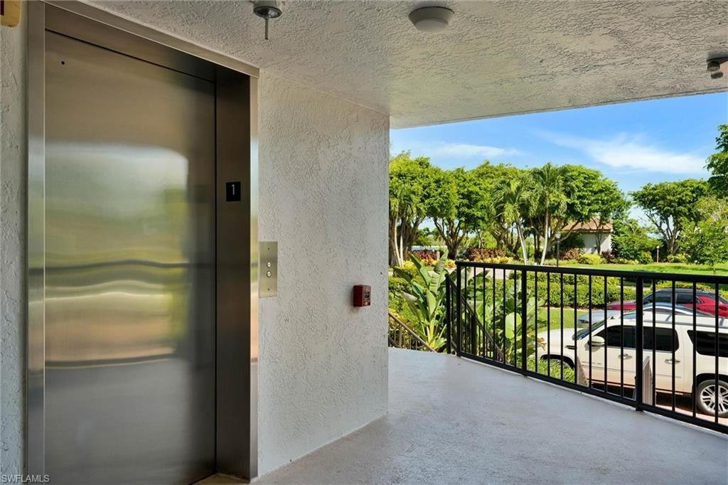 334 La Peninsula Blvd, Unit 334, Naples, FL 34113 Photo