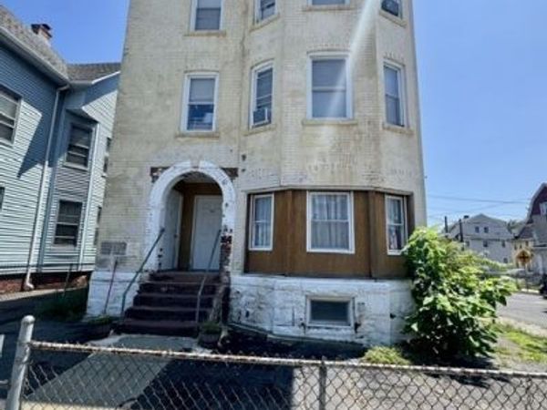 54 New Park, Hartford, CT 06106