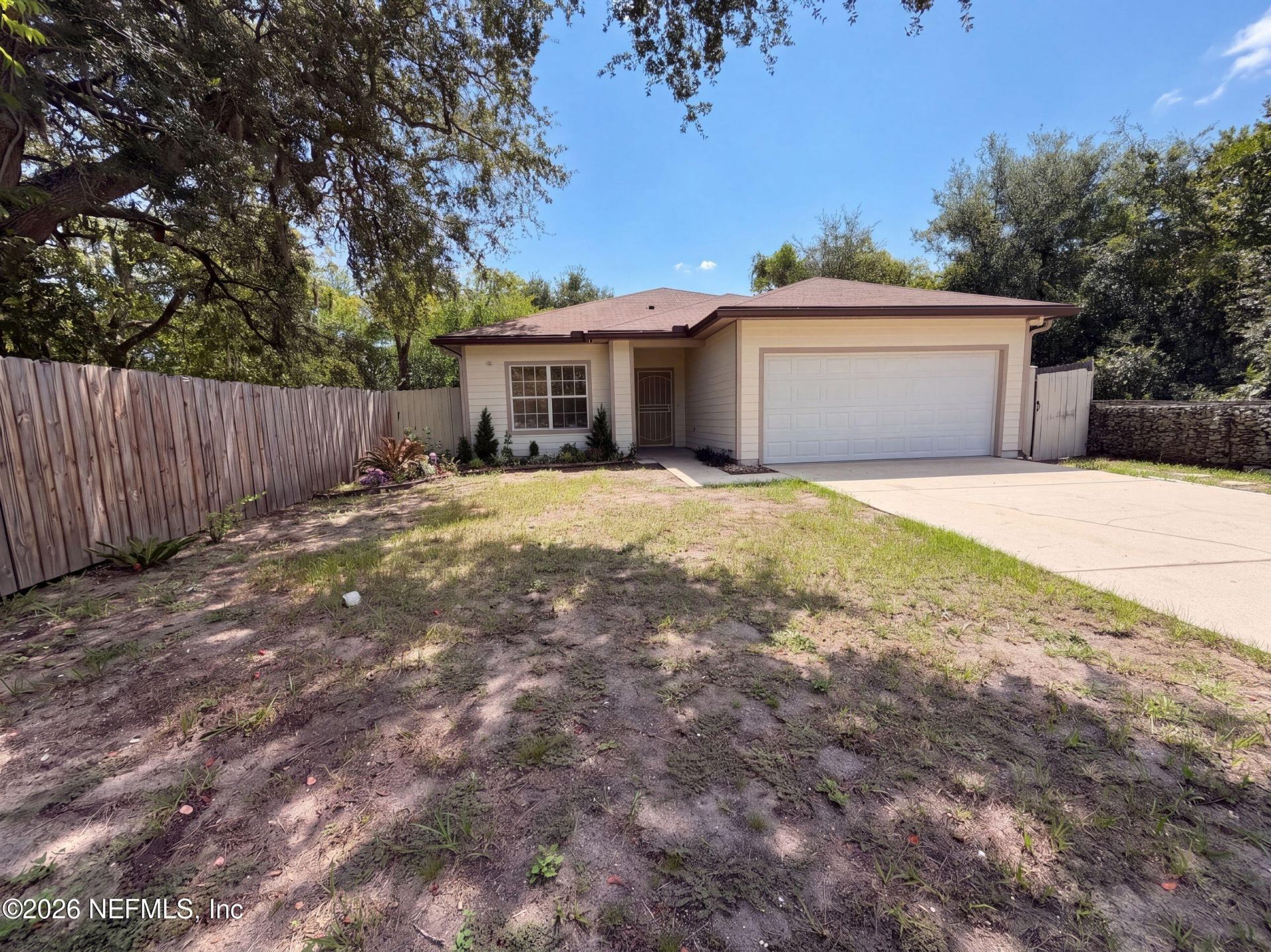 410 S 10th Street, Fernandina Beach, FL 32034 Main Photo
