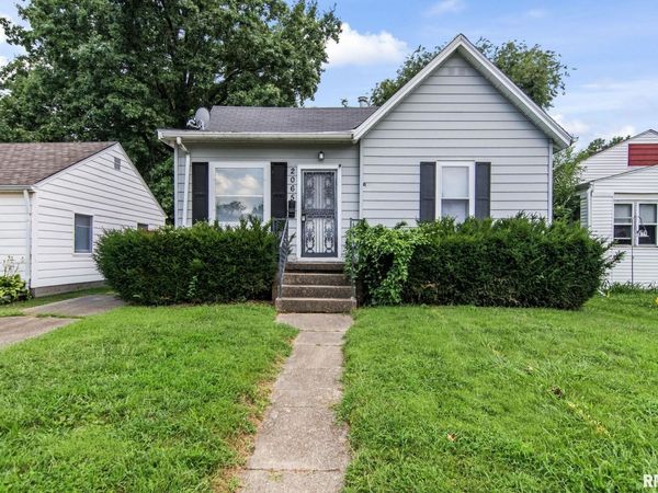2065 N 8TH Street, Springfield, IL 62702