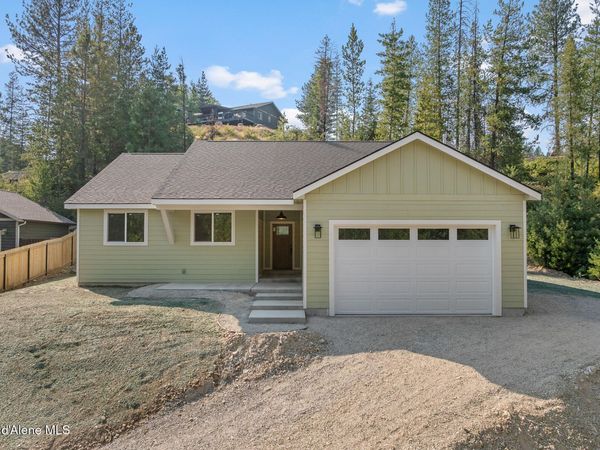 106 Memory LN, Pinehurst, ID 83850