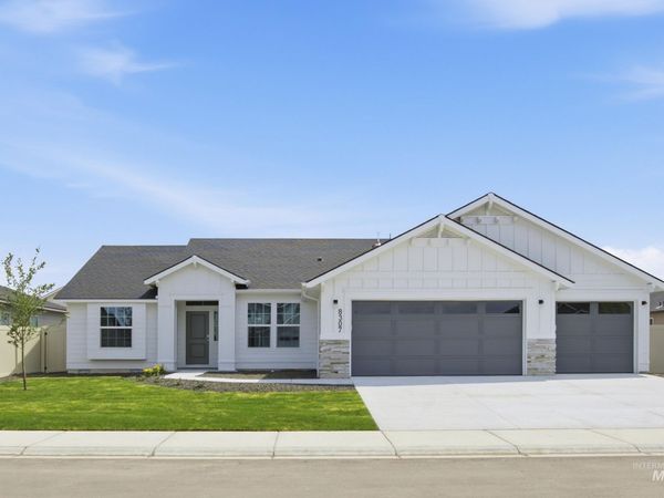 1709 Dyer St, Middleton, ID 83644
