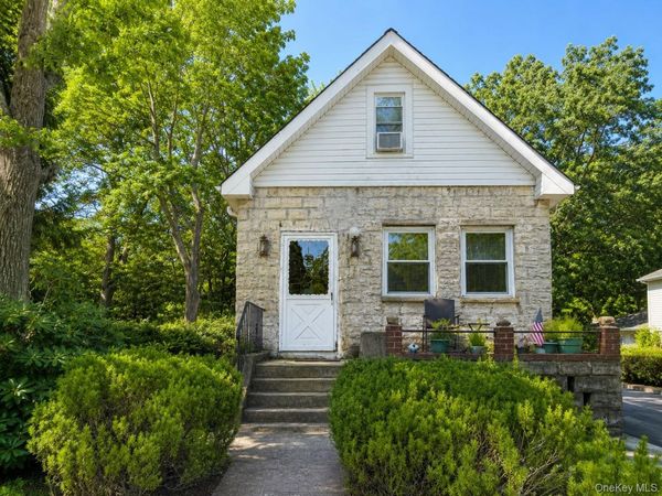 164 S Evergreen Drive , Selden, NY 11784