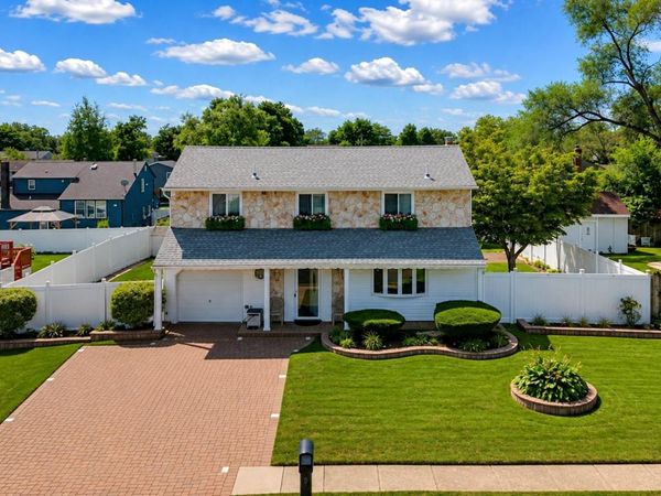 164 Bark Avenue , Central Islip, NY 11722