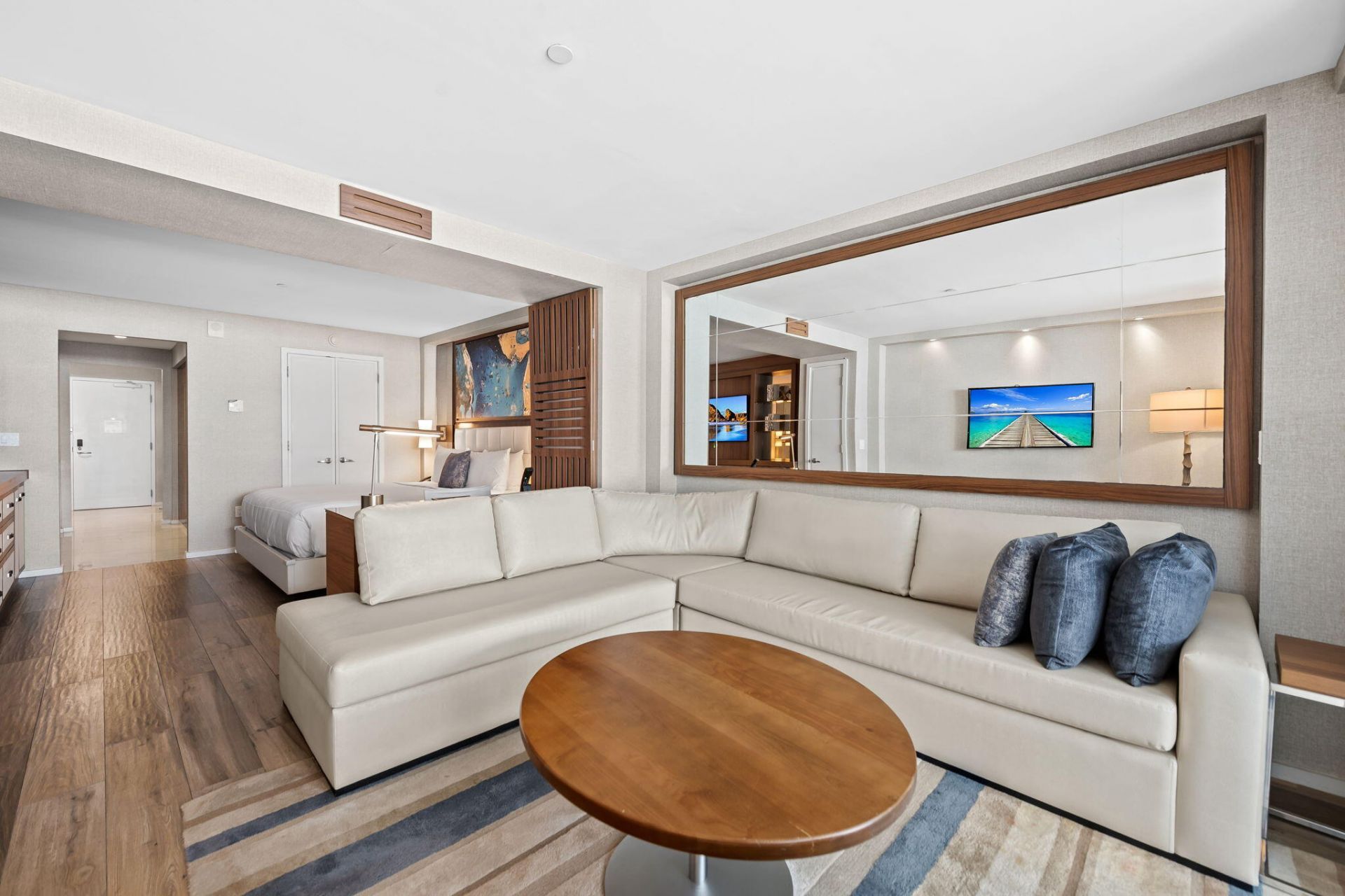 551 N Fort Lauderdale Beach Boulevard, Unit H1011, Fort Lauderdale, FL 33304 Photo