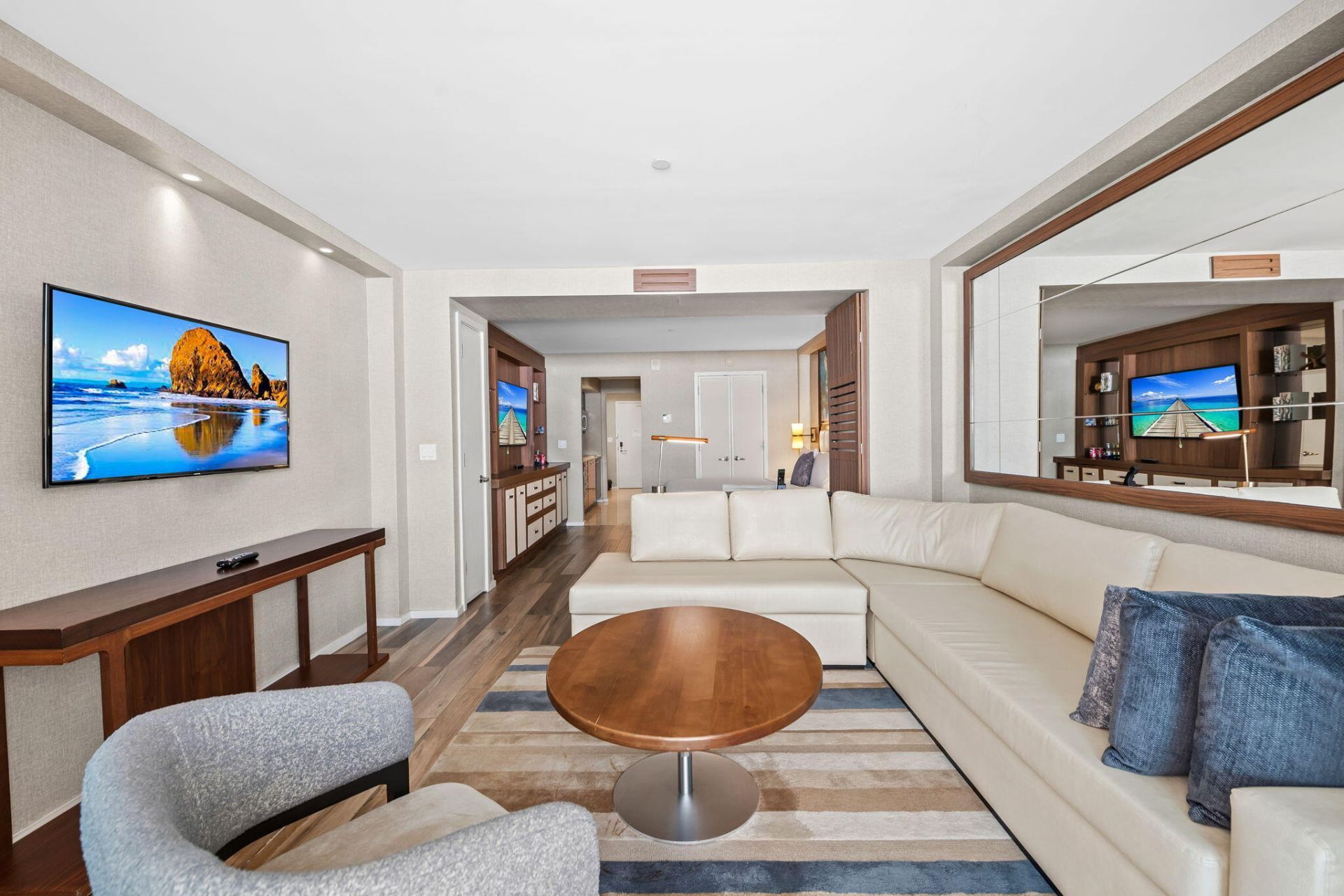 551 N Fort Lauderdale Beach Boulevard, Unit H1011, Fort Lauderdale, FL 33304 Photo