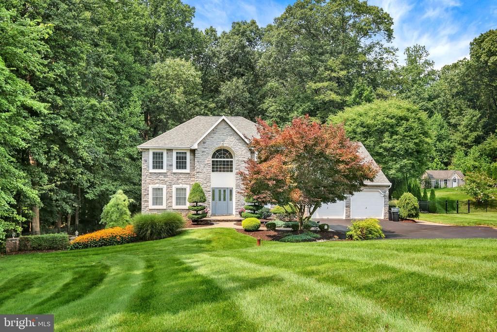 37 RIDGE CREST DRIVE, FLEETWOOD, PA 19522