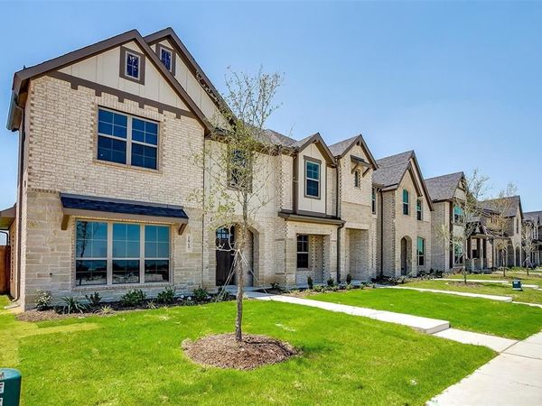 815 Homeplace Circle, Mansfield, TX 76063