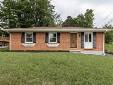 204 THOMAS ST, STAUNTON, VA 24401