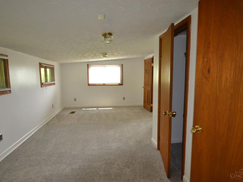 802 Meadowlane Drive, Ripley, OH 45167 Photo 15