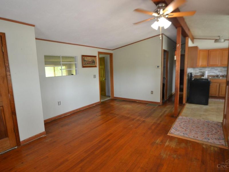 802 Meadowlane Drive, Ripley, OH 45167 Photo 3