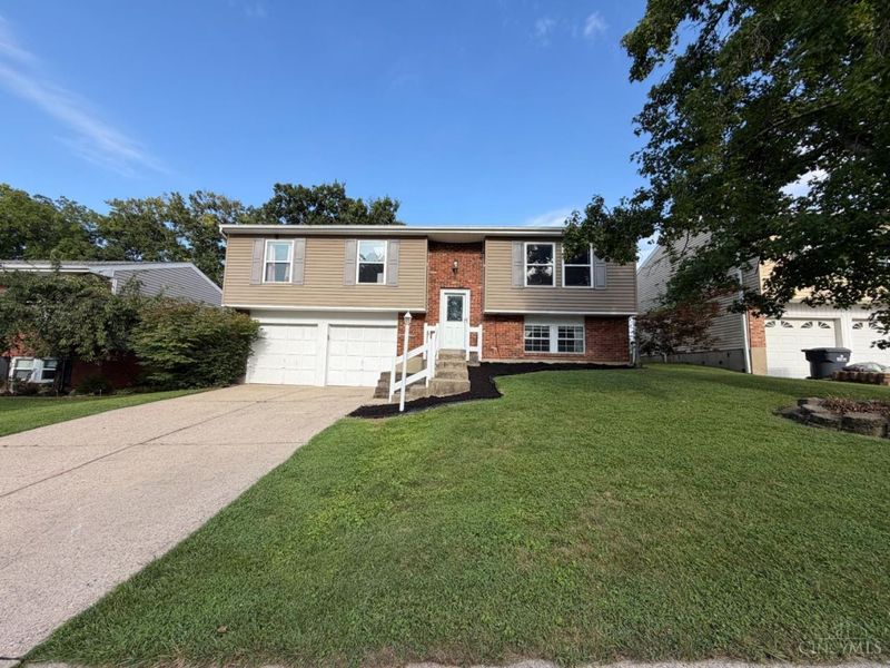 858 Suncreek Ct, Delhi Township, OH 45238 Photo 1