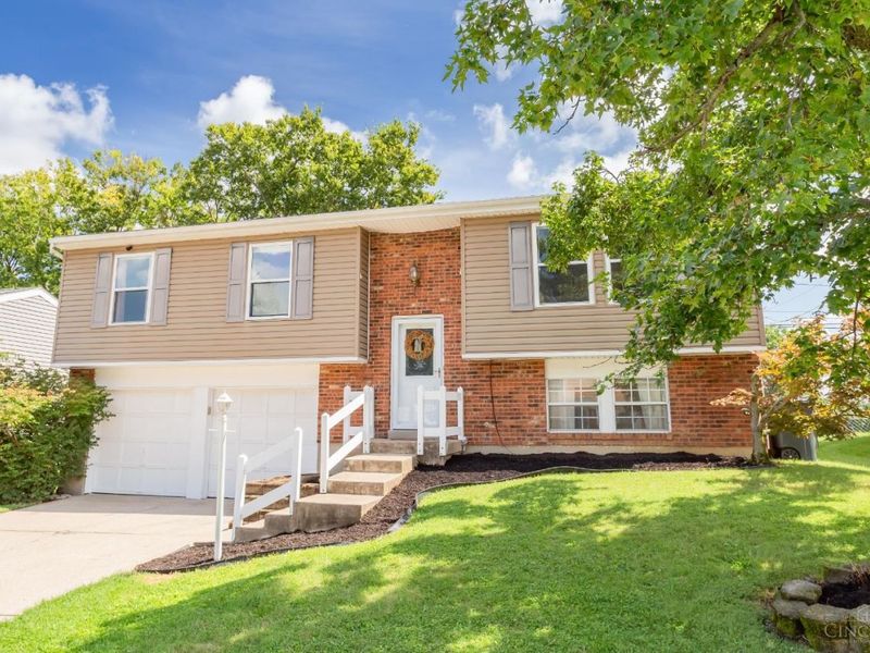 858 Suncreek Ct, Delhi Township, OH 45238 Photo 1