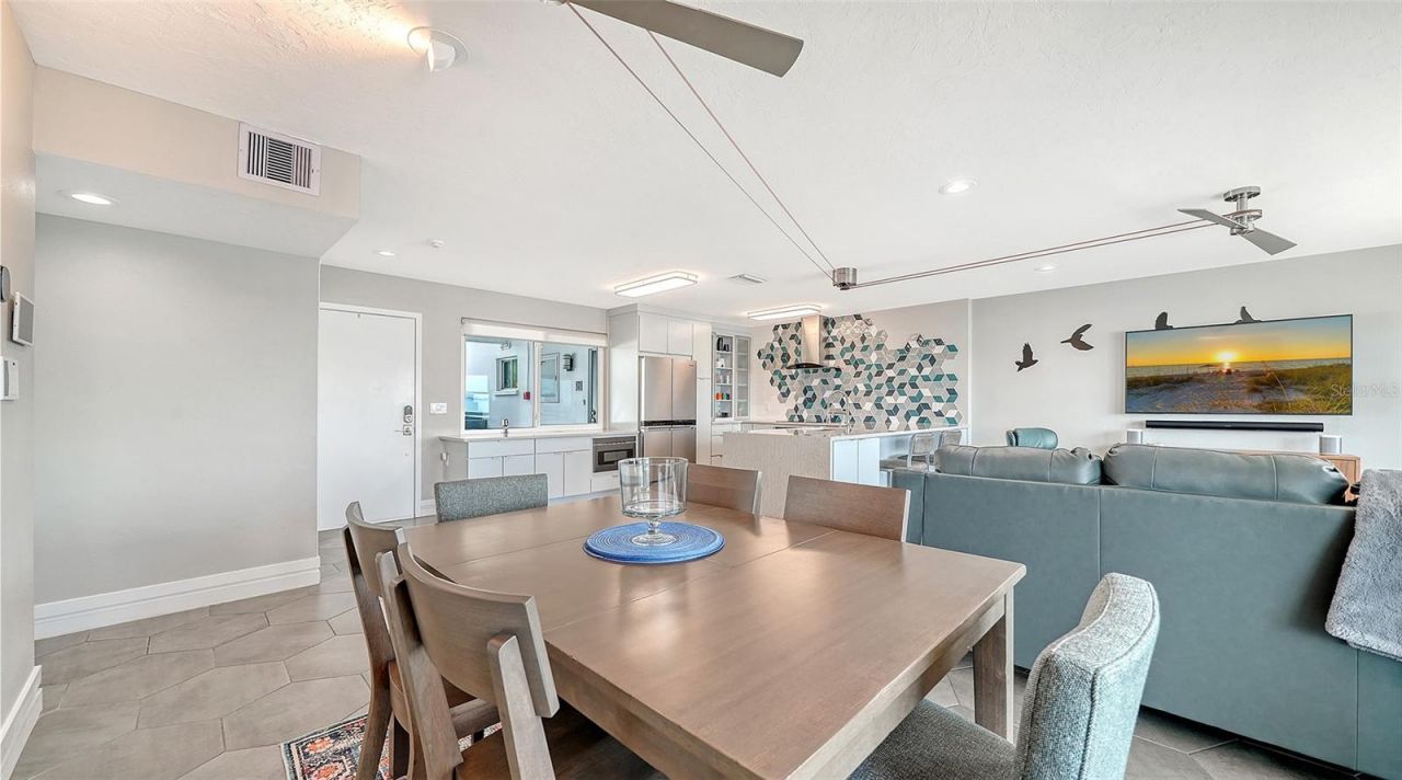 400 Golden Gate Point , Unit 22, Sarasota, FL 34236 Photo