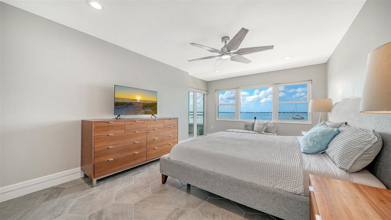 400 Golden Gate Point , Unit 22, Sarasota, FL 34236 Photo