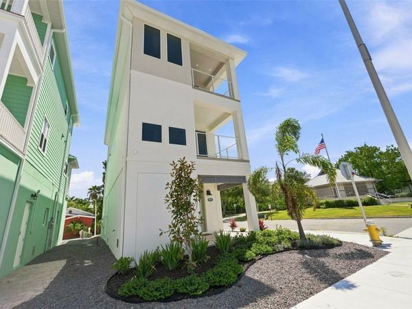 19101 GULF BOULEVARD, INDIAN SHORES, FL 33785