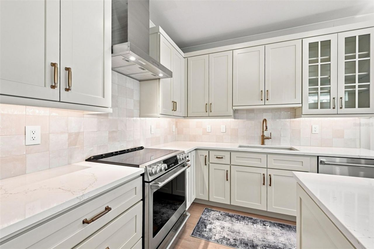 19101 Gulf Boulevard, Indian Shores, FL 33785 Photo
